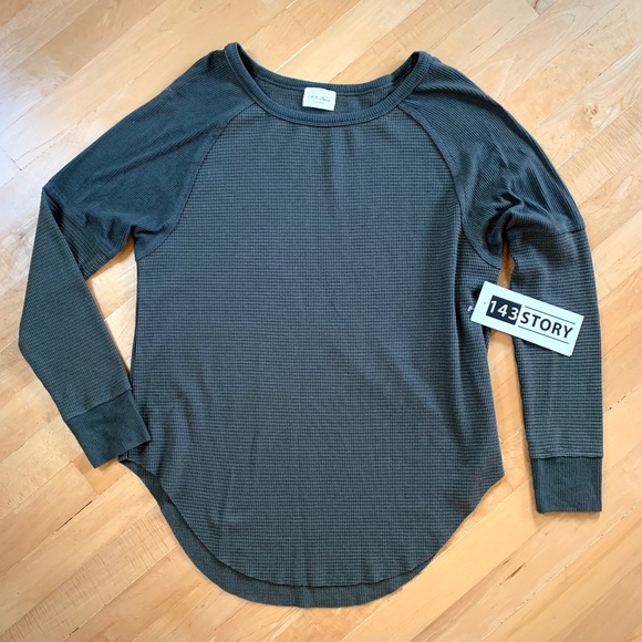 NWT 143 Story Long Sleeve Waffle Thermal Knit Top in Olive Size S - Picture 1 of 5